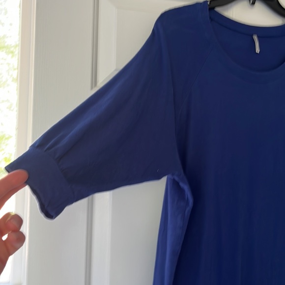 Dolman Lightweight Tresics Top - Picture 3 of 6